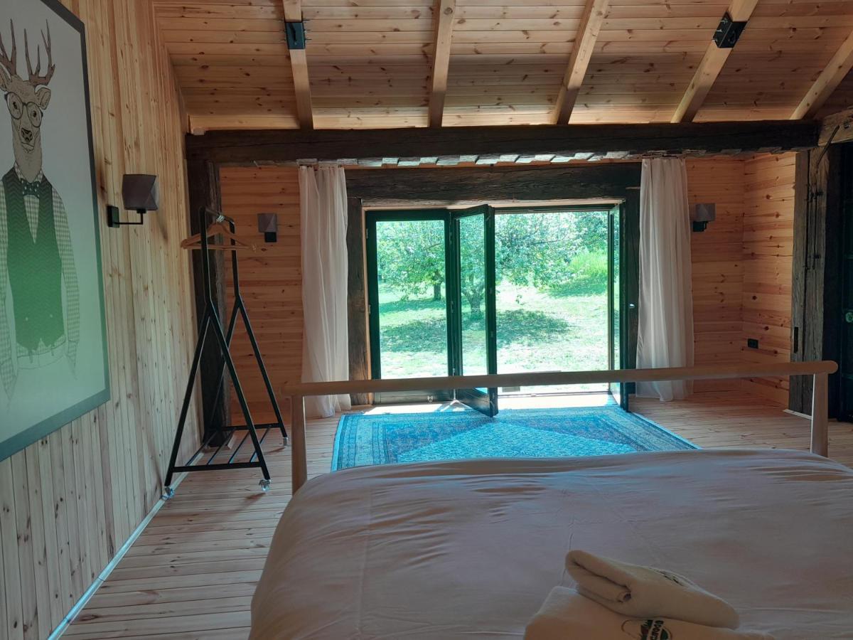 Nica Wood Villa Sremska Kamenica Bagian luar foto