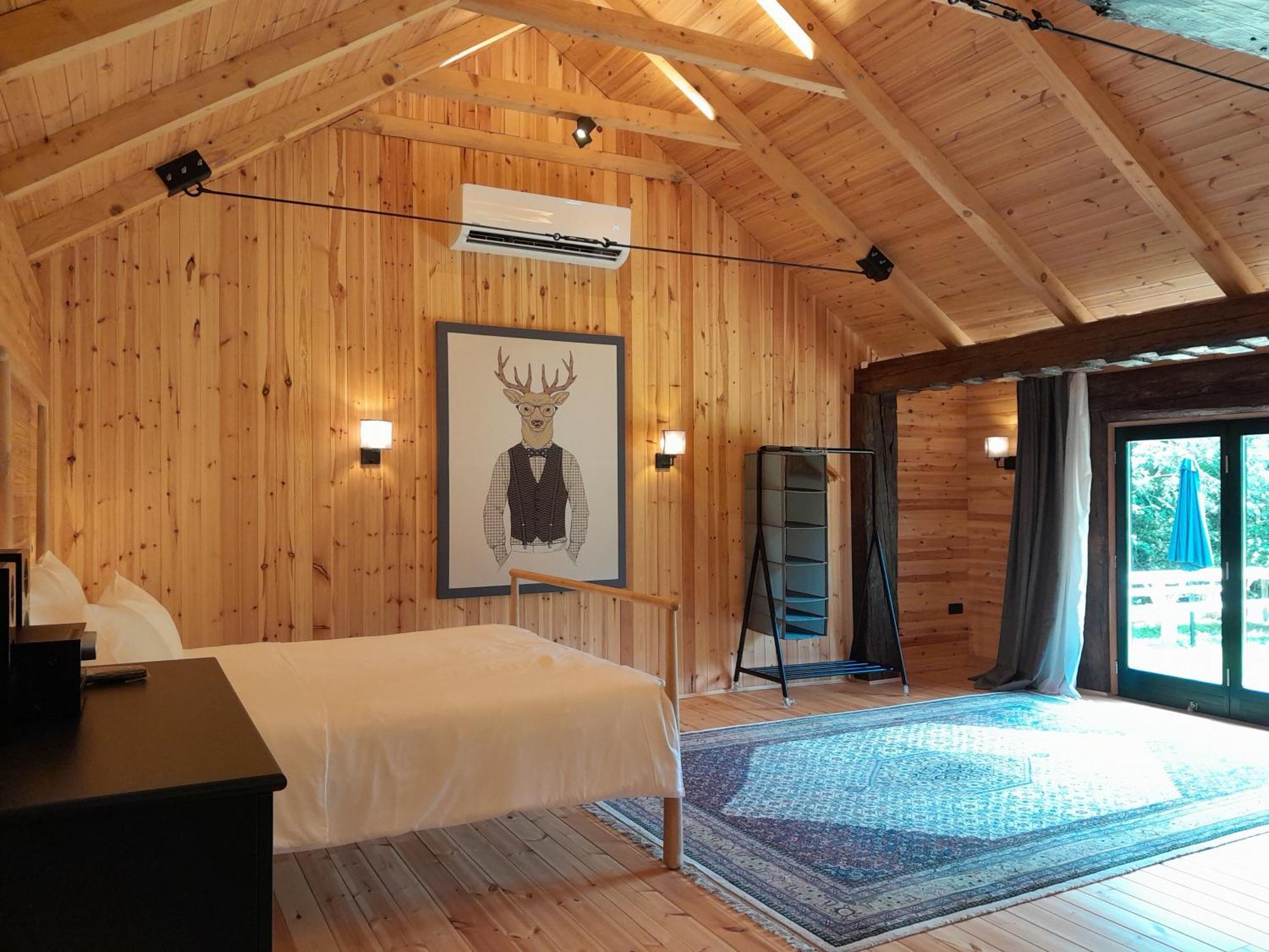 Nica Wood Villa Sremska Kamenica Bagian luar foto