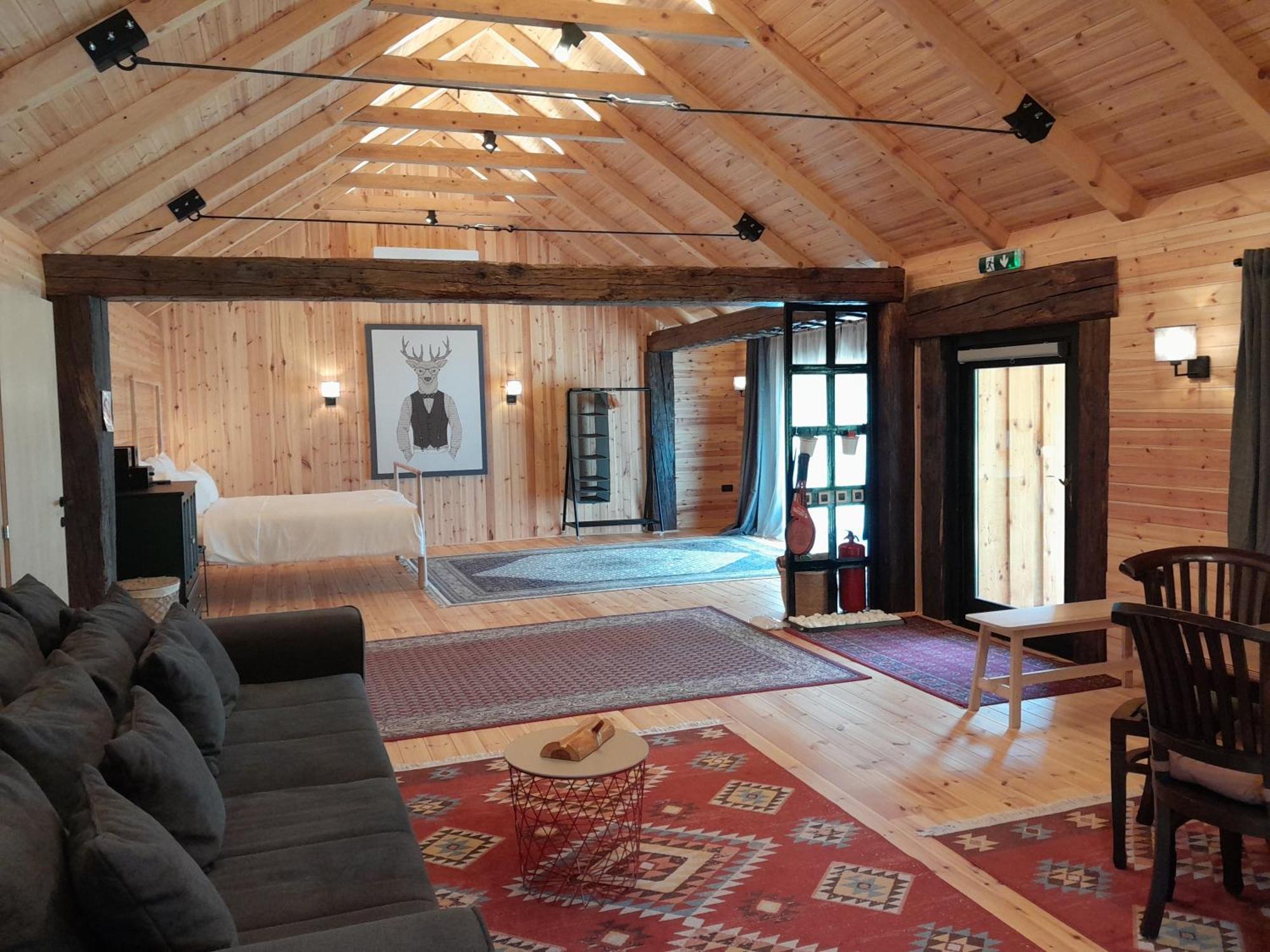 Nica Wood Villa Sremska Kamenica Bagian luar foto
