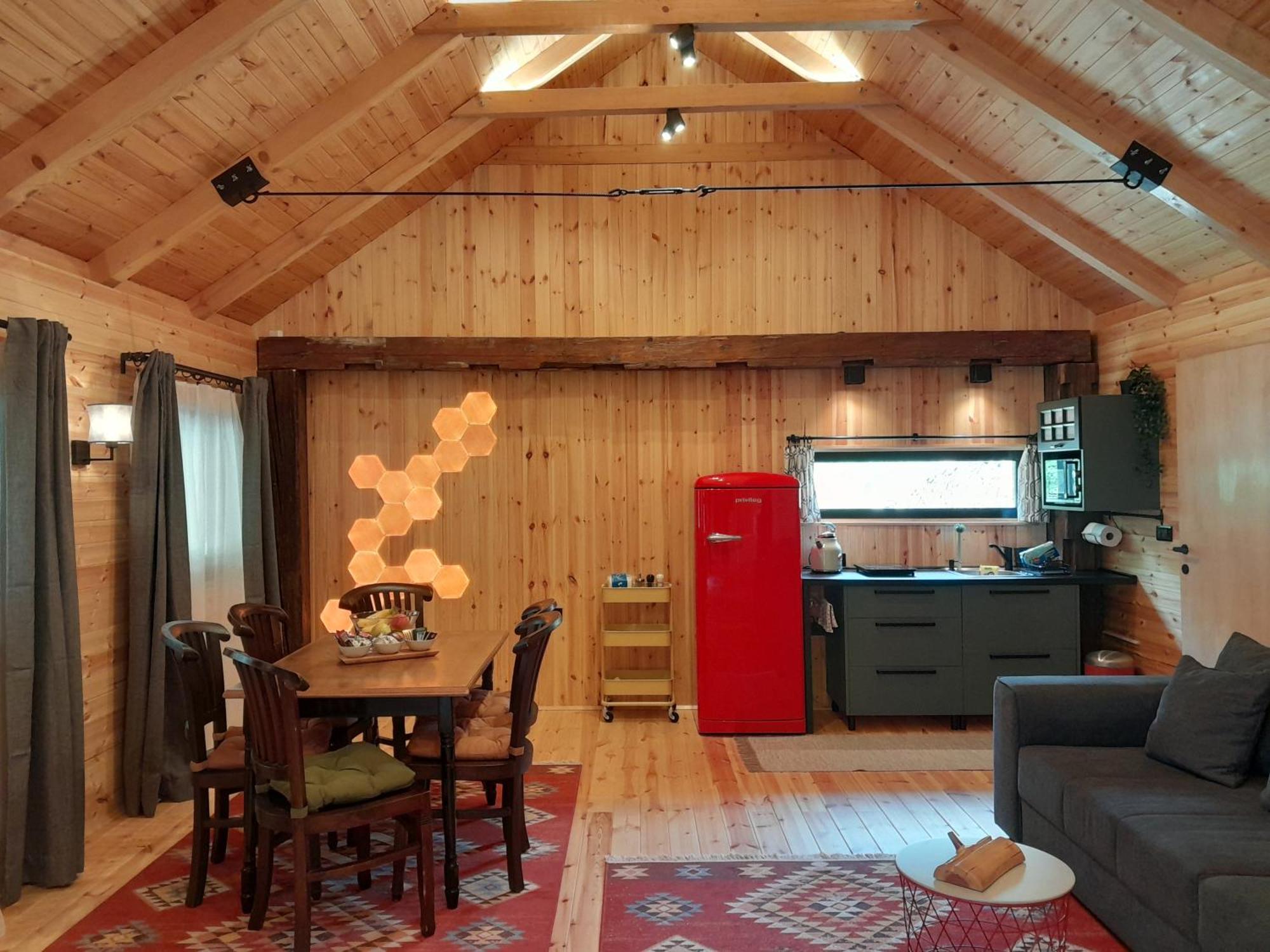 Nica Wood Villa Sremska Kamenica Bagian luar foto